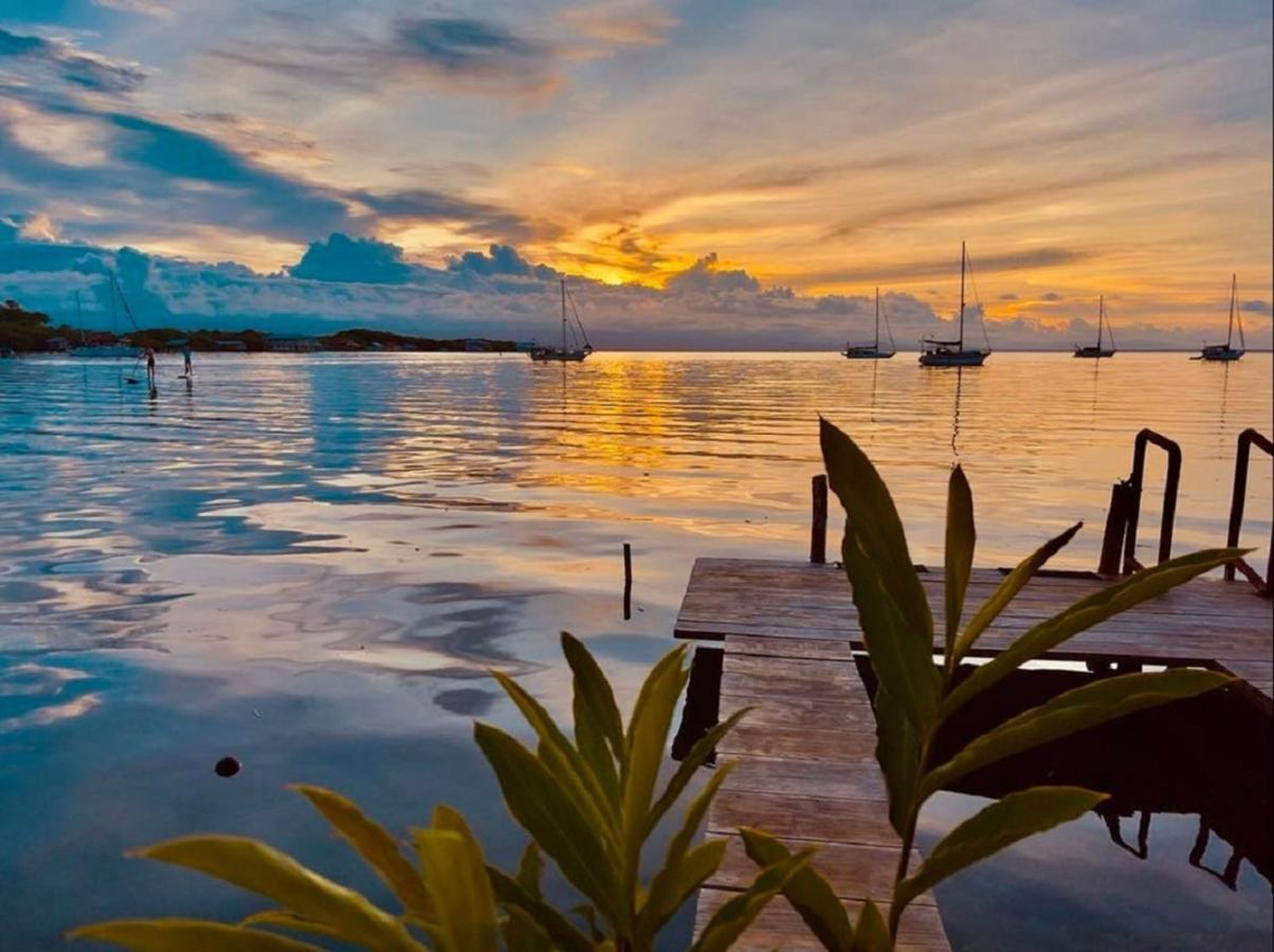 Villa Amaya Bocas del Toro Exterior photo