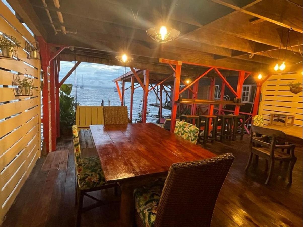 Villa Amaya Bocas del Toro Exterior photo
