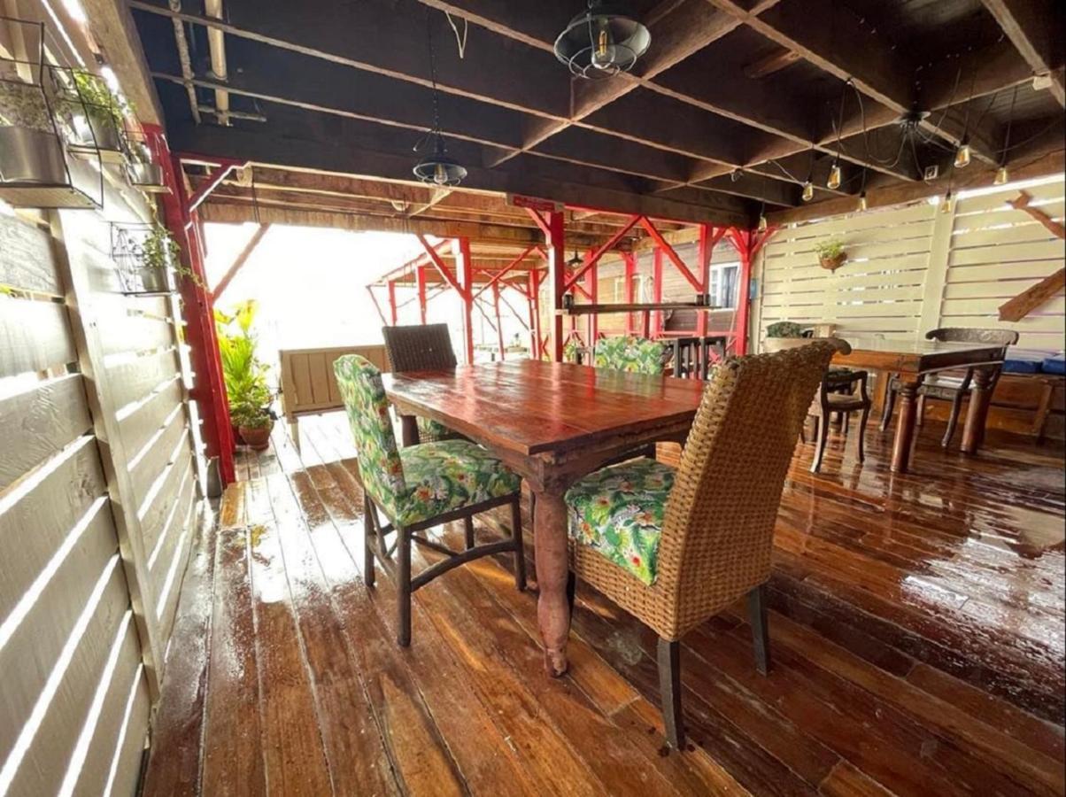 Villa Amaya Bocas del Toro Exterior photo