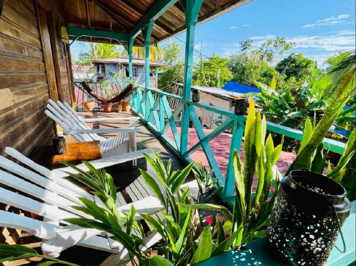 Villa Amaya Bocas del Toro Exterior photo