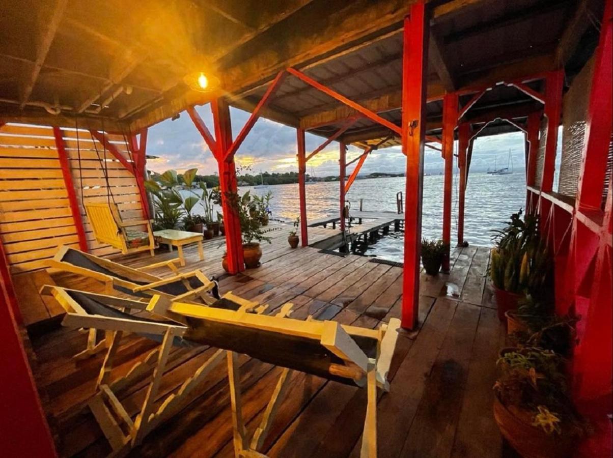Villa Amaya Bocas del Toro Exterior photo