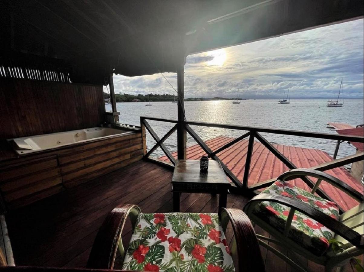 Villa Amaya Bocas del Toro Exterior photo