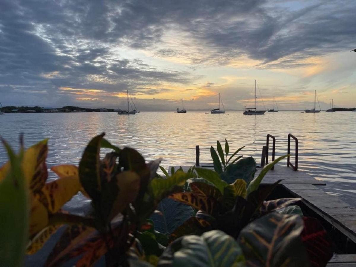 Villa Amaya Bocas del Toro Exterior photo